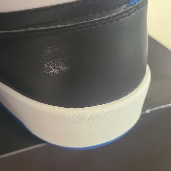 Jordan 1.5 Reverse Fragment Sneakers in size 9. - Picture 6 of 12